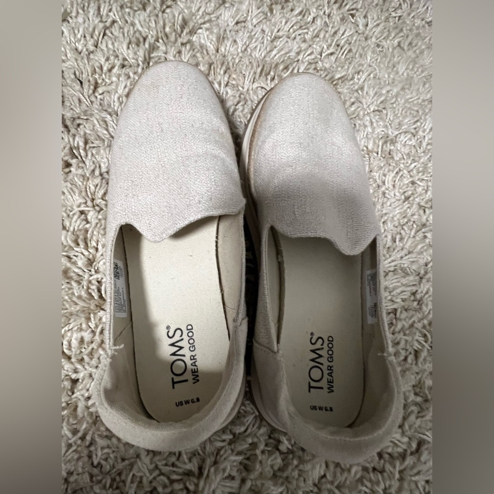 TOMS Women's Cream Slip-On Shoes